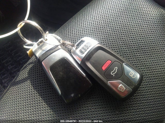 WA1VAAF76JD047504 Audi Q7 Prestige