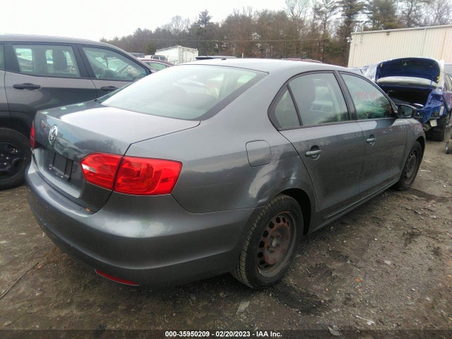 3VW2K7AJ8DM366842 Volkswagen Jetta Sedan S