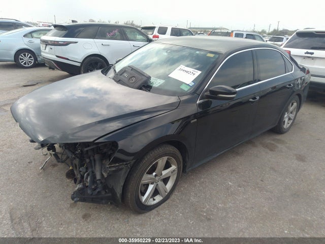 1VWAT7A3XFC121197 Volkswagen Passat 1.8t Limited Edition