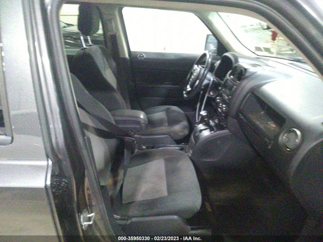 2017 Jeep Patriot, VIN: 1C4NJRFB8HD108256