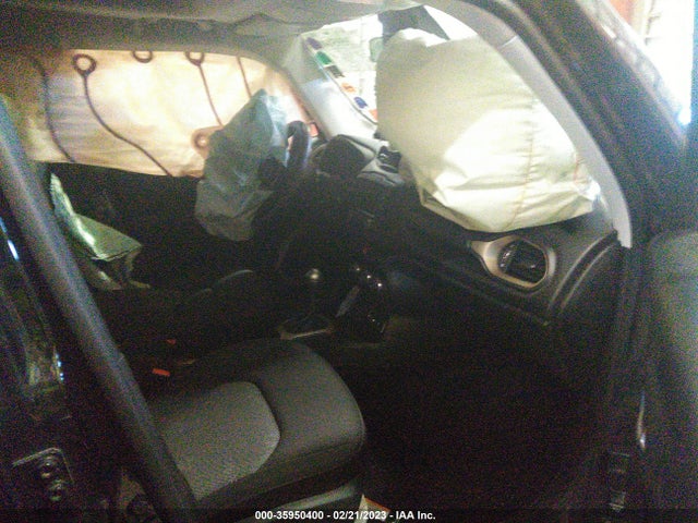Jeep Renegade Latitude 2015 ZACCJABH2FPB84234 Image 5