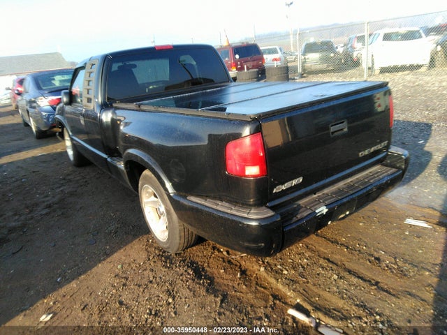 2002 CHEVROLET S-10 LS VIN: 1GCCS19W528243327