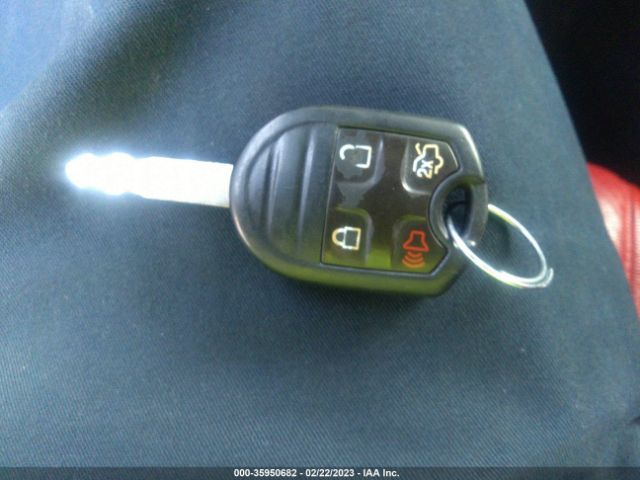 1ZVBP8EM7E5275662 Ford Mustang V6