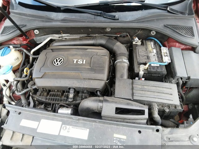 1VWAT7A3XFC050275 Volkswagen Passat 1.8t Wolfsburg Ed
