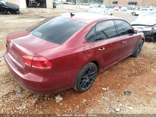 1VWAT7A3XFC050275 Volkswagen Passat 1.8t Wolfsburg Ed