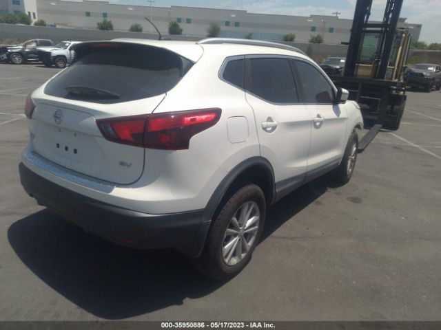 JN1BJ1CP2JW154098 Nissan Rogue Sport Sv