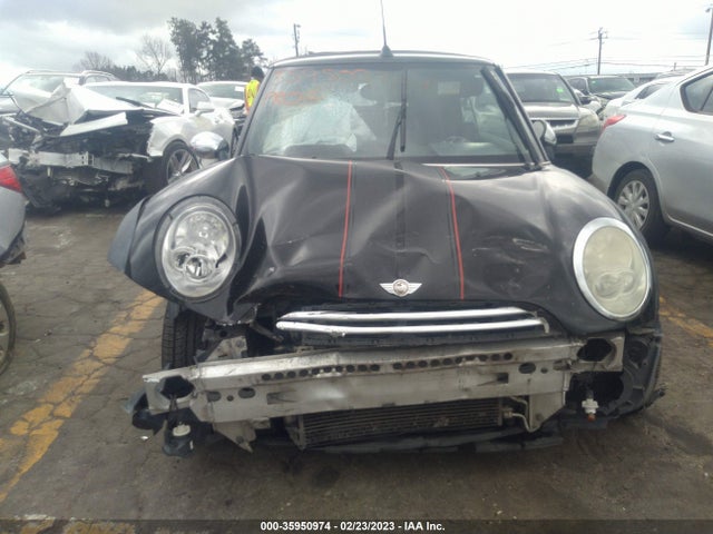 2005 MINI COOPER CONVERTIBLE VIN: WMWRF33415TG11182