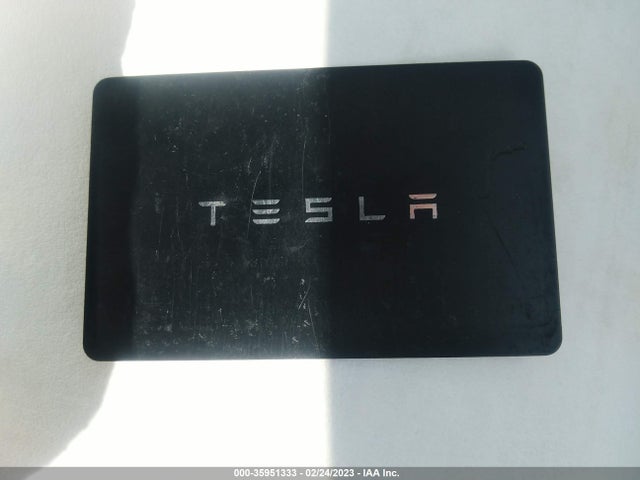 2022 Tesla Model Y, VIN: 7SAYGDEF8NF459162