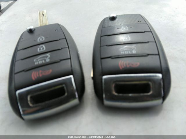 5XYPG4A3XGG114246 KIA SORENTO LX