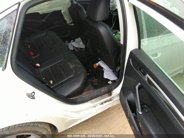 1VWGT7A30HC055059 Volkswagen Passat 1.8t Se W/technology