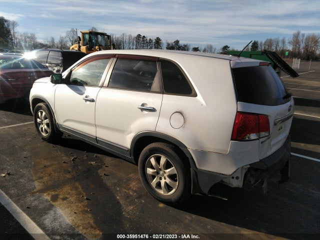 2013 KIA SORENTO LX VIN: 5XYKT4A13DG336496