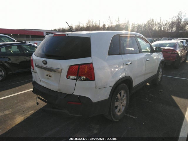 2013 KIA SORENTO LX VIN: 5XYKT4A13DG336496