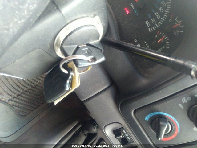 Dodge DURANGO 1998 1B4HS28Z5WF142777 Image 3
