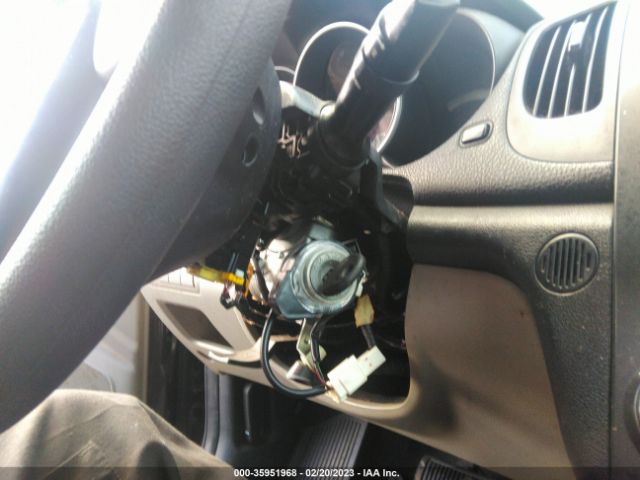 KNAFU4A29B5425998 KIA FORTE EX