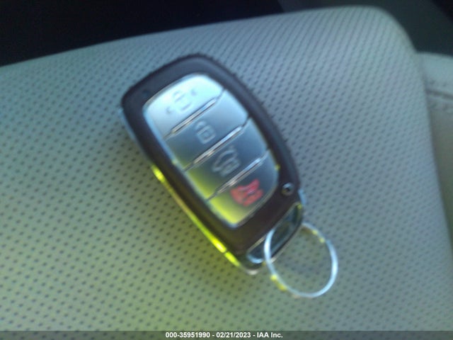Hyundai Sonata Hybrid Limited 2017 KMHE34L32HA064570 Image 3
