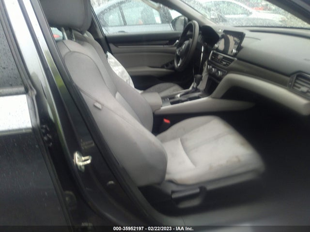 2019 HONDA ACCORD EX VIN: 1HGCV1F4XKA119722