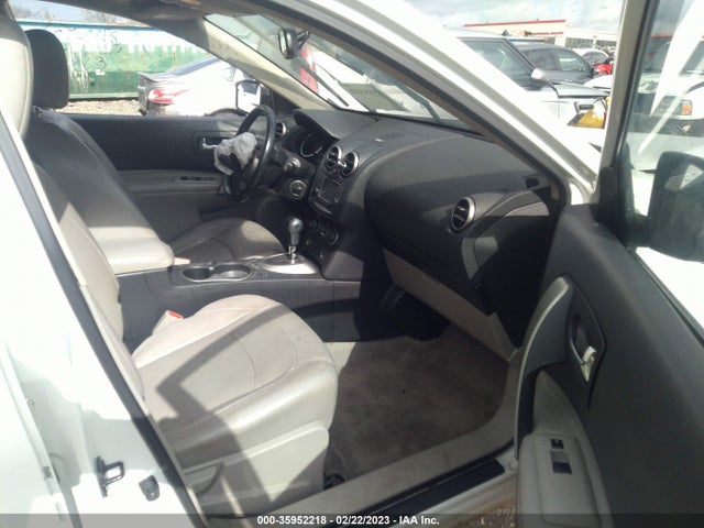 2013 NISSAN ROGUE SL VIN: JN8AS5MTXDW533027