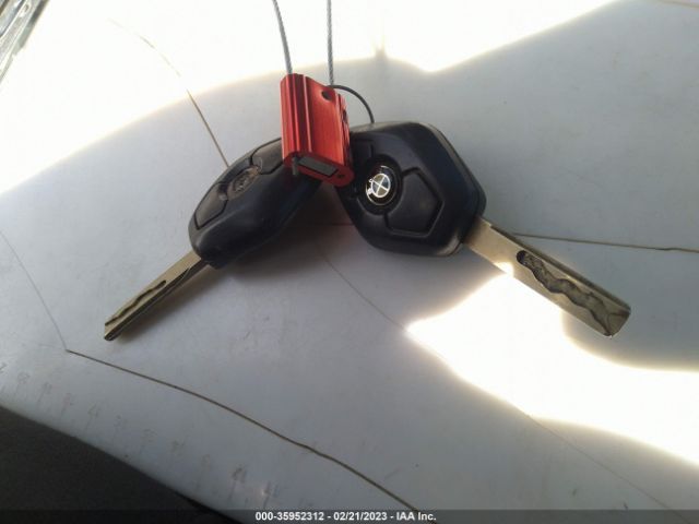WBAAM5340YJR60782 BMW 3 Series 328i