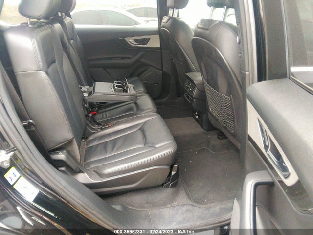 Audi Q7 Premium Plus 2018 WA1LHAF7XJD026853 Image 8