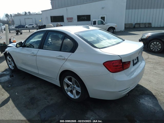 BMW 3 Series 320i 2014 WBA3B1G52ENS79148 Image 3