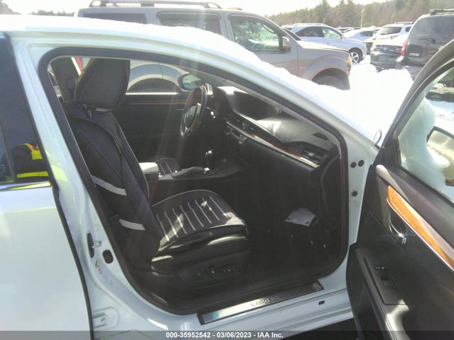 JTHBW1GG6E2055109 Lexus Es 300h Hybrid