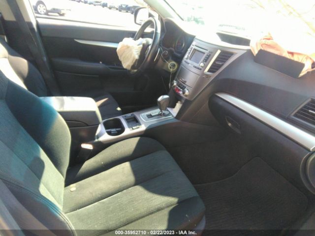 4S4BRBCC3E3304165 Subaru Outback 2.5i Premium