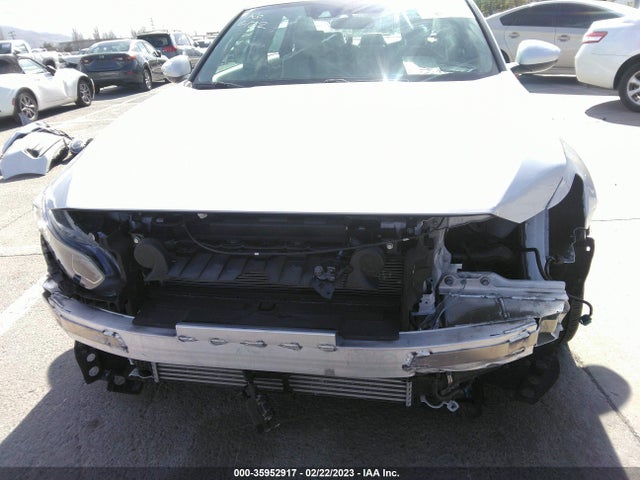 2018 HONDA ACCORD SEDAN LX 1.5T VIN: 1HGCV1F10JA131589