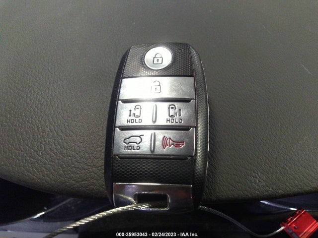 2016 Kia Sedona, VIN: KNDMB5C19G6215297