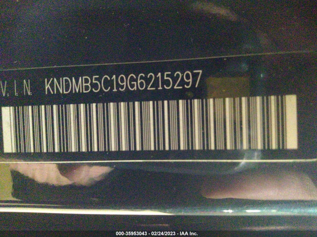 2016 Kia Sedona, VIN: KNDMB5C19G6215297