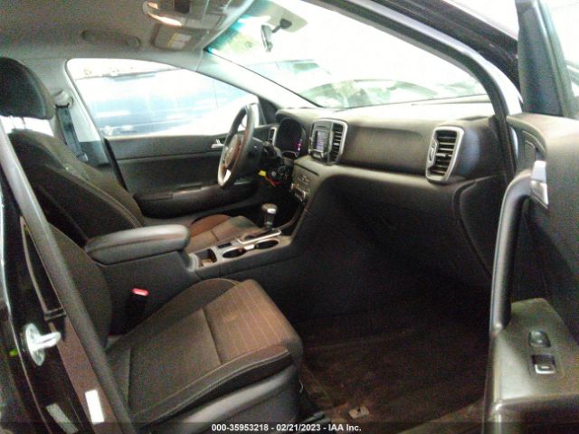 KNDPMCAC2J7329000 KIA Sportage Lx