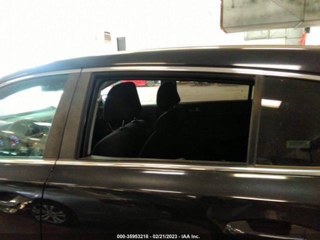KNDPMCAC2J7329000 KIA Sportage Lx