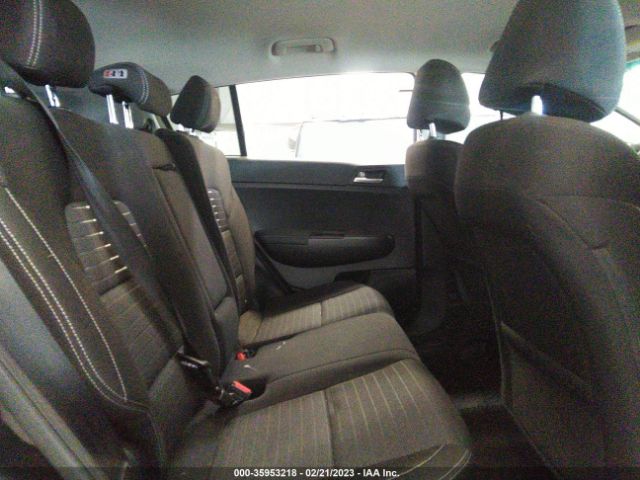KNDPMCAC2J7329000 KIA Sportage Lx