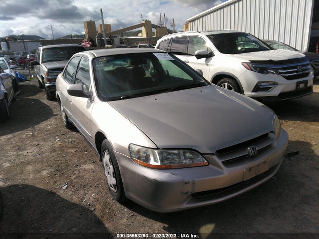 2000 HONDA ACCORD SDN LX VIN: JHMCG6658YC014445