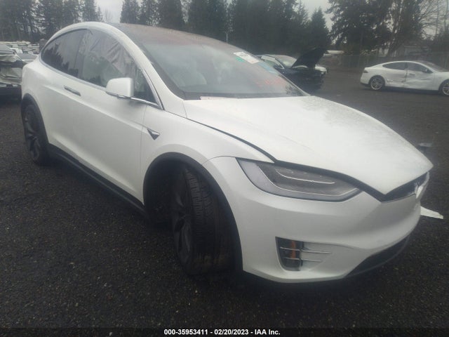 2017 Tesla Model X, VIN: 5YJXCDE25HF059288