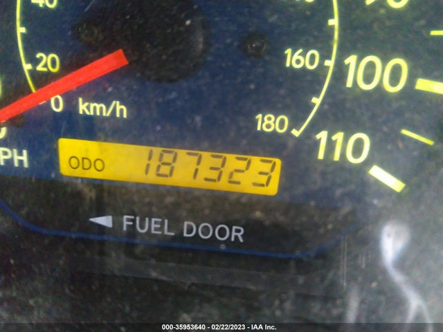 2001 TOYOTA SIENNA LE/XLE VIN: 4T3ZF13C91U399103
