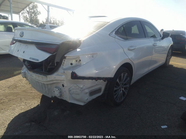 2021 Lexus ES, VIN: 58ADA1C16MU005716