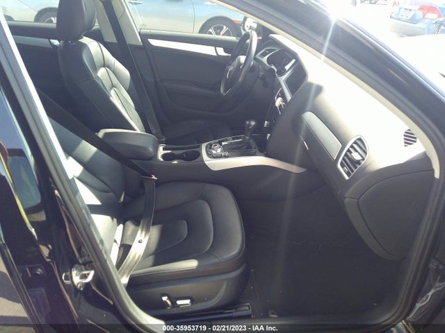 2016 Audi A4, VIN: WAUAFAFL3GA007116