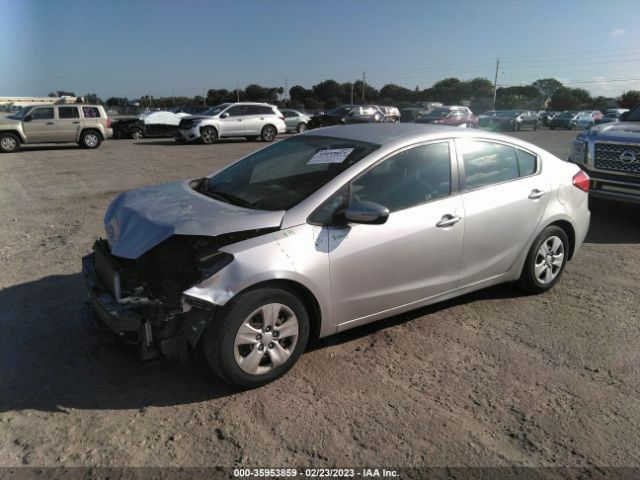 KNAFX4A63F5304609 KIA FORTE LX