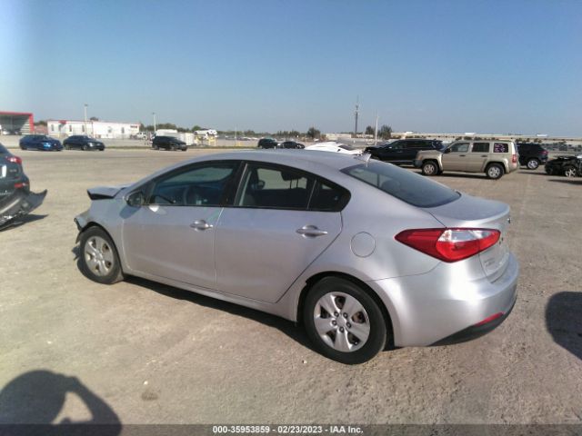KNAFX4A63F5304609 KIA FORTE LX