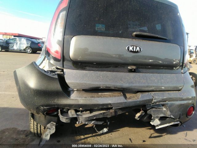 KNDJP3A52J7518745 KIA SOUL +