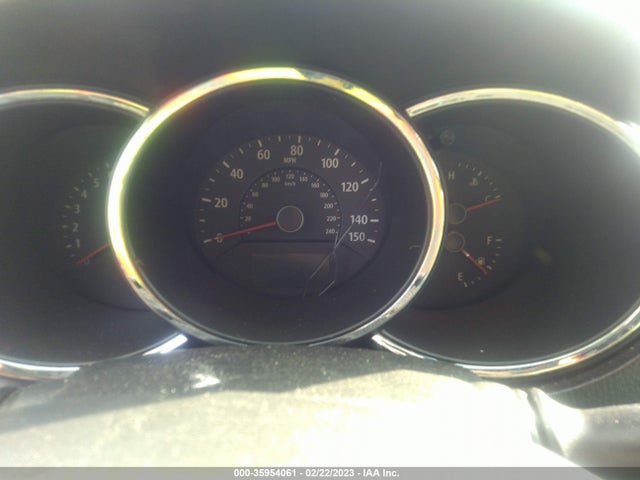 KIA SORENTO LX 2011 5XYKT3A11BG177176 Image 8