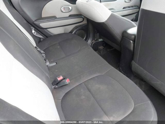 KNDJN2A24F7199507 KIA Soul Base