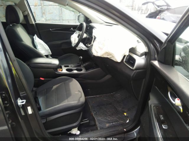 5XYPG4A30GG122839 KIA SORENTO LX
