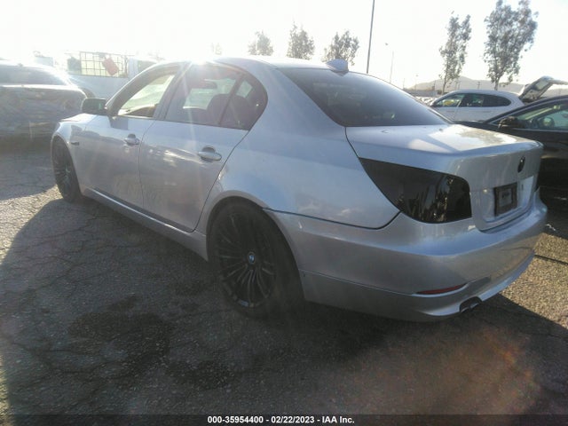 BMW 5 Series 528i 2008 WBANU53568C114056 Image 4