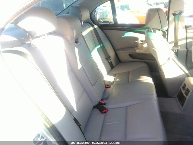 BMW 5 Series 528i 2008 WBANU53568C114056 Image 9
