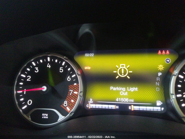 ZACNJBC11KPJ90291 Jeep Renegade Trailhawk