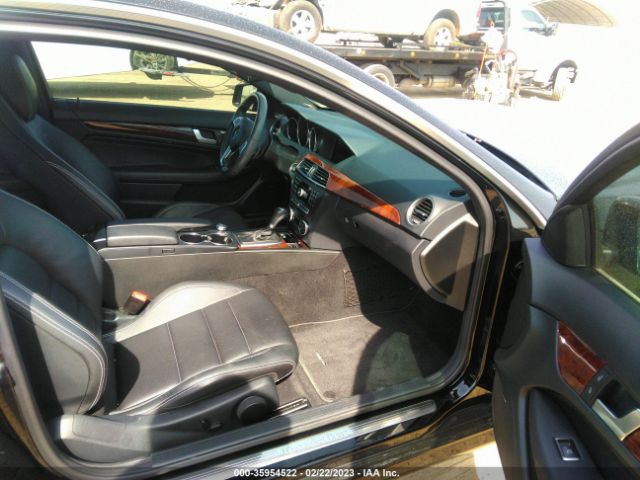 WDDGJ4HB2FG402195 Mercedes-Benz C-class C 250