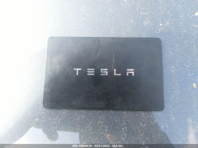 5YJ3E1EA8NF372801 Tesla MODEL 3