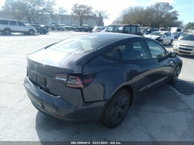5YJ3E1EA8NF372801 Tesla MODEL 3