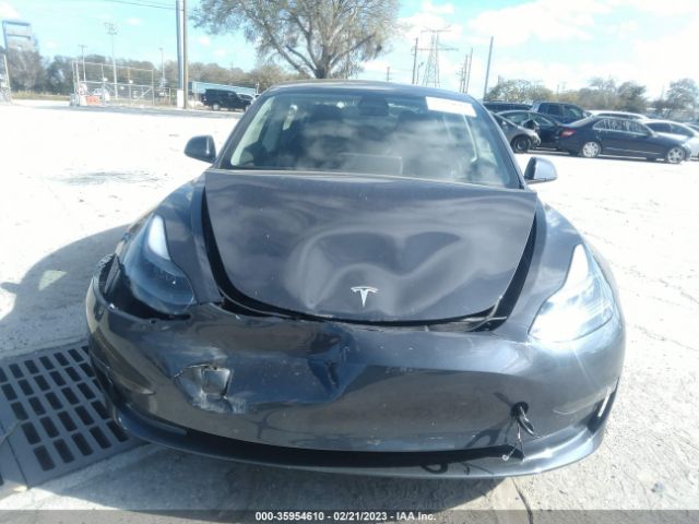 5YJ3E1EA8NF372801 Tesla MODEL 3